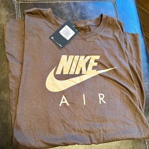 NWT Men’s Nike 2XL Tee